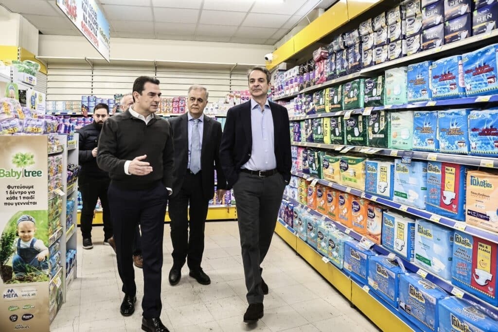 Κυριάκος Μητσοτάκης: Αυτοψία σε σούπερ μάρκετ – «Θα κάνουμε ό,τι πρέπει για φθηνότερο σαρακοστ