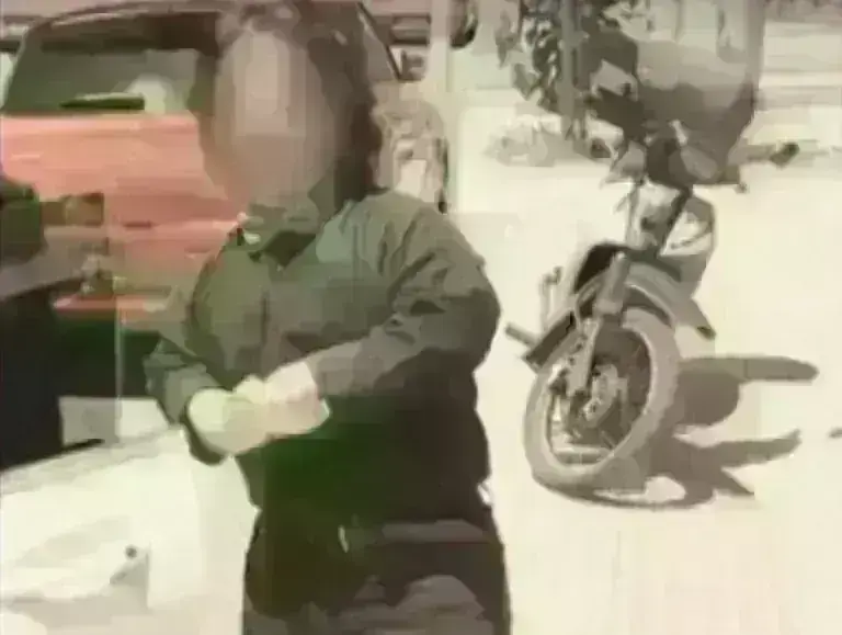 Κύκλωμα μαστροπείας: Αυτός είναι ο νάνος που συνελήφθη - Οι τηλεοπτικές εμφανίσεις του