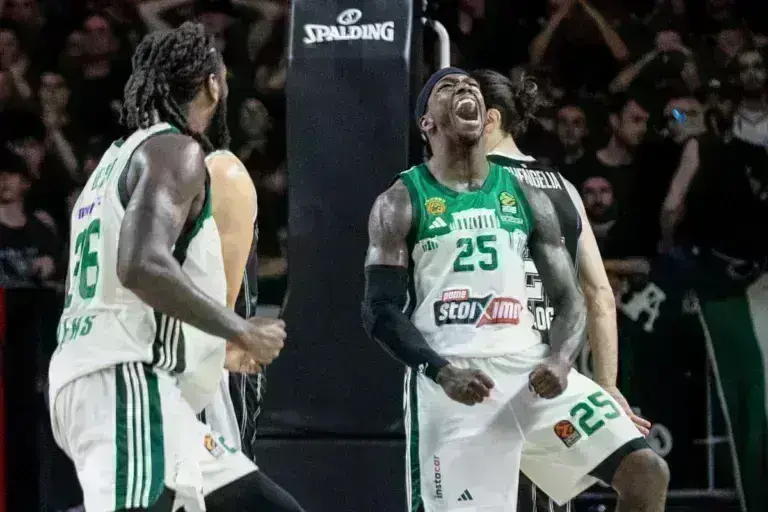 Βίρτους Μπολόνια-Παναθηναϊκός 79-81: Αγκαλιά με τη δεύτερη θέση οι Πράσινοι - Νίκη-θρίλερ στην Ιταλία με καλάθι του Ναν σε νεκρό χρόνο [βίντεο]