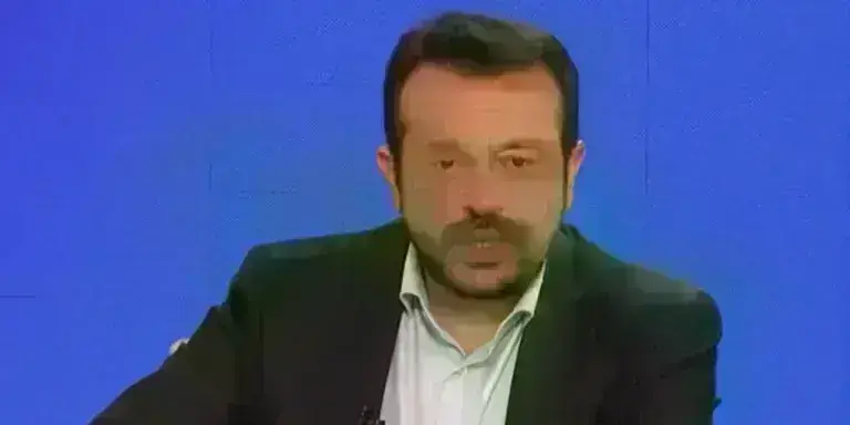 Νίκος Παππάς μετά τον σάλο: «Τρέχει» να μαζέψει τα περι συνεννόησης για την πρόταση δυσπιστίας