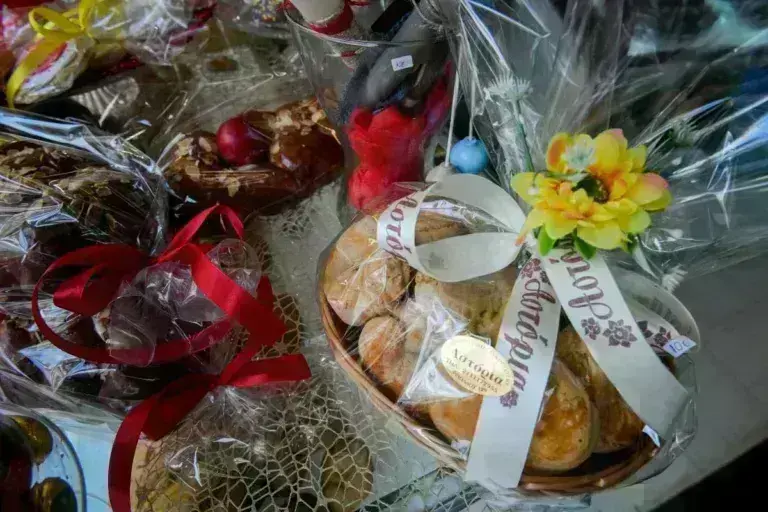 Καλάθι του Πάσχα Καλάθι των Νονών