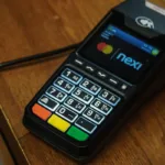 Υπ. Οικονομικών: Στις 407.000 οι διασυνδέσεις POS με ταμειακές μηχανές και συστήματα ERP