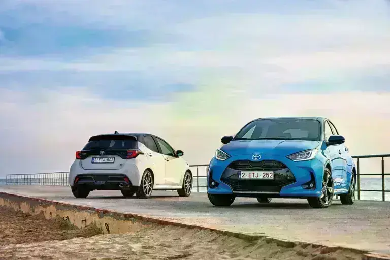 Οδηγούμε πρώτοι το νέο υβριδικό Toyota Yaris των 130 ίππων