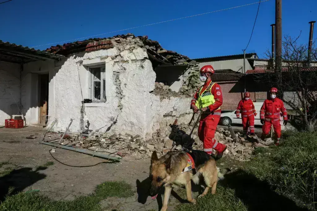 Σεισμός: Εκκενώνονται σχολικές μονάδες στην Ηλεία – Σε εξέλιξη έλεγχοι από κλιμάκια μηχανικών