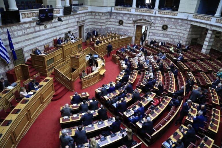 Βουλή: Στην ολομέλεια το νομοσχέδιο για τη δημόσια υγεία και το ΕΣΥ