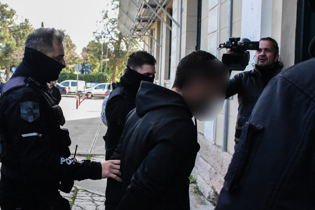 Άργος: Προφυλακιστέος κρίθηκε ο 34χρονος – Το χρονικό της επίθεσης στην σύζυγο του [Βίντεο]