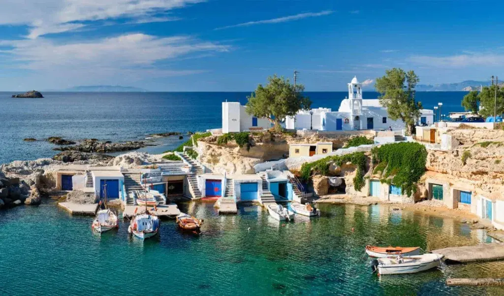 Η Μήλος είναι η πρώτη επιλογή του Conde Nast Traveler για το 2024