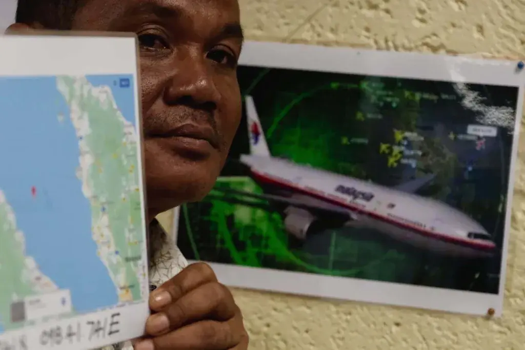 Δέκα χρόνια από το μυστήριο της πτήσης MH370: «Δώστε μας τους ανθρώπους μας» [Βίντεο]