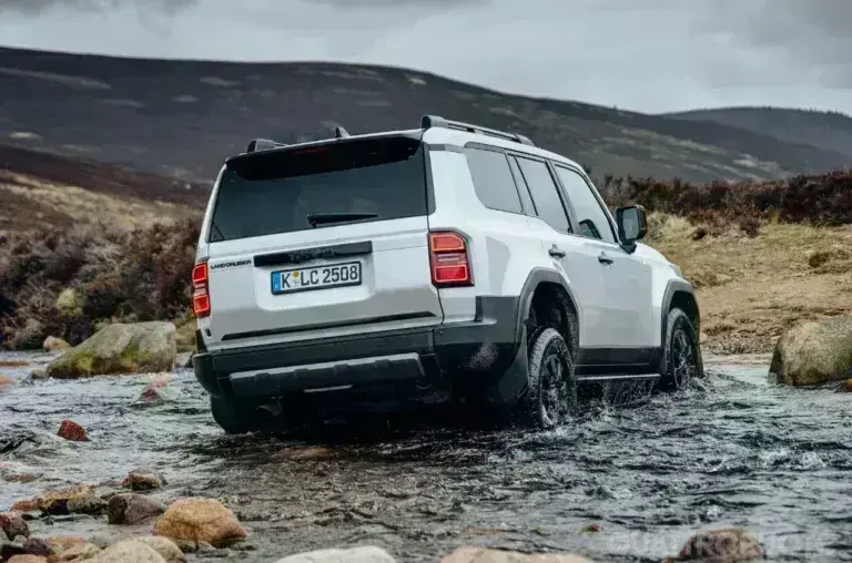 Νέο Toyota Land Cruiser με δυνατότητα έλξης έως 3,5 τόνους