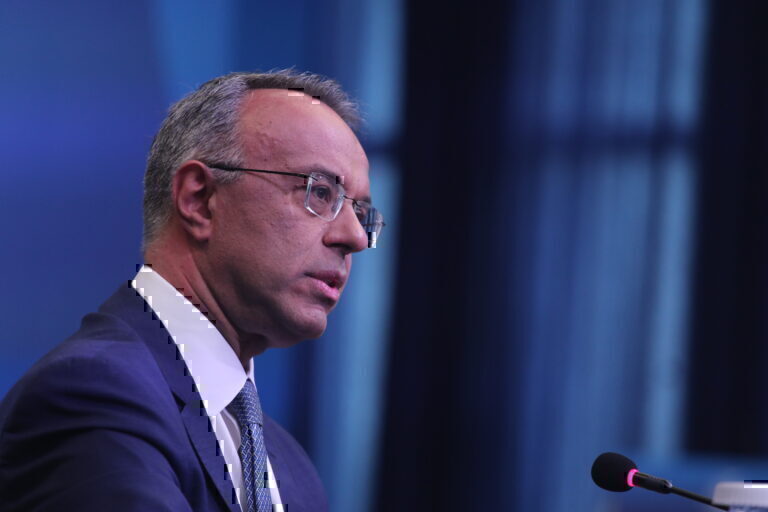 Σταϊκούρας στο Οικονομικό Φόρουμ: Τέσσερα μεγάλα έργα εντός του 2024