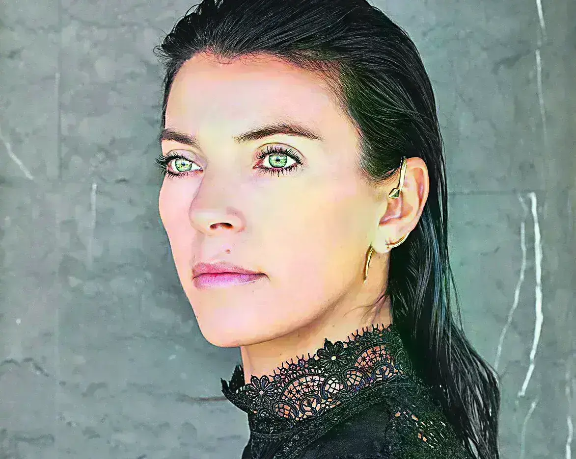 ΜΑΡΙΝΑ ΒΕΝΙΚΟΥ