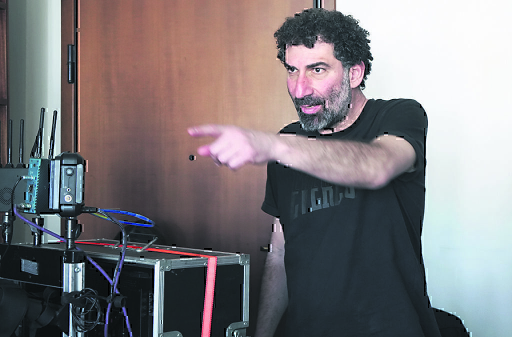 Βασίλης Μπισμπίκης: Στα γυρίσματα της νέας ταινίας του Οικονομίδη «Σπασμένη φλέβα»