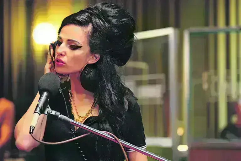 Εϊμι Γουάινχαουζ