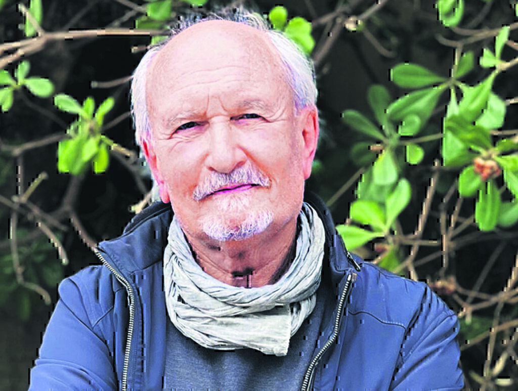 Ο καθηγητής Αρχαιολογίας, Πάνος Βαλαβάνης – Από τον Αργο του Οδυσσέα στον… Πάκο