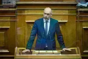 Ο Χριστόφορος Μπουτσικάκης γράφει στον ΕΤ για το διπλό διακύβευμα των Ευρωεκλογών