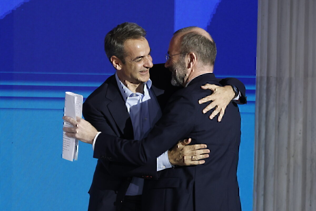 Συνέδριο ΝΔ - Βέμπερ για Μητσοτάκη: «Πάντα στεκόσουν απέναντι στον Ερντογάν για να προστατεύσεις τα σύνορα της ΕΕ»