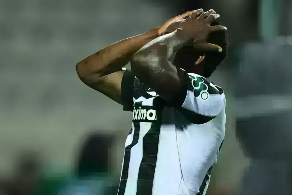 ΠΑΟΚ-Κλαμπ Μπριζ 0-2: Ηττα και αποκλεισμός για τους Θεσσαλονικείς [δείτε βίντεο]