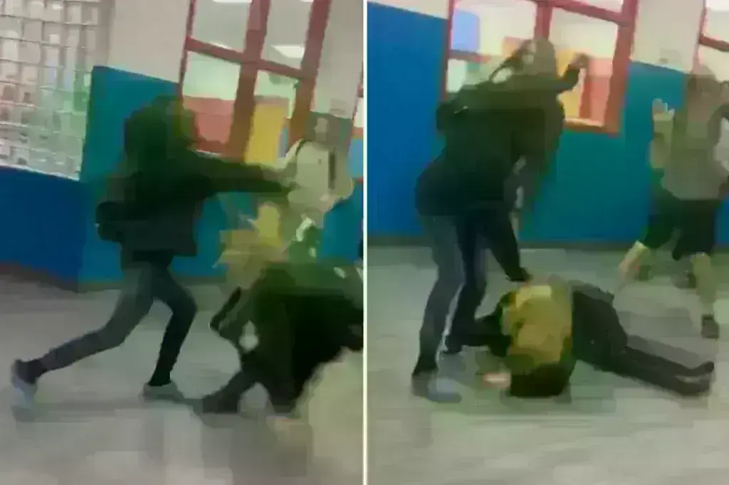 Μαθήτριες παίζουν ξύλο μέσα στο σχολείο: Σκληρό βίντεο