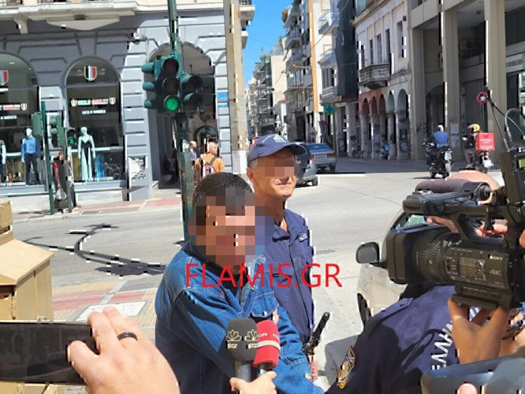 Πάτρα: «Με χτύπησε και μου χρωστάει λεφτά» λέει ο σύντροφος της 47χρονης που πήδηξε από το παράθυρο για να γλιτώσει το ξύλο