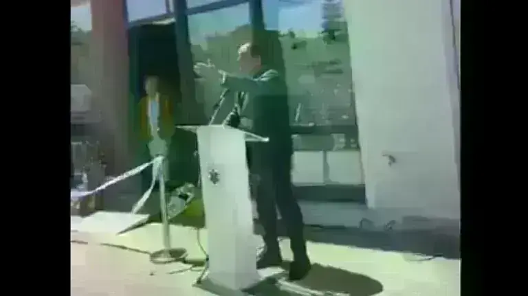 Ένταση Γεωργιάδη – υγειονομικών στη Μυτιλήνη: «Ο λαός κυβερνά όχι εσείς» [δείτε το βίντεο]