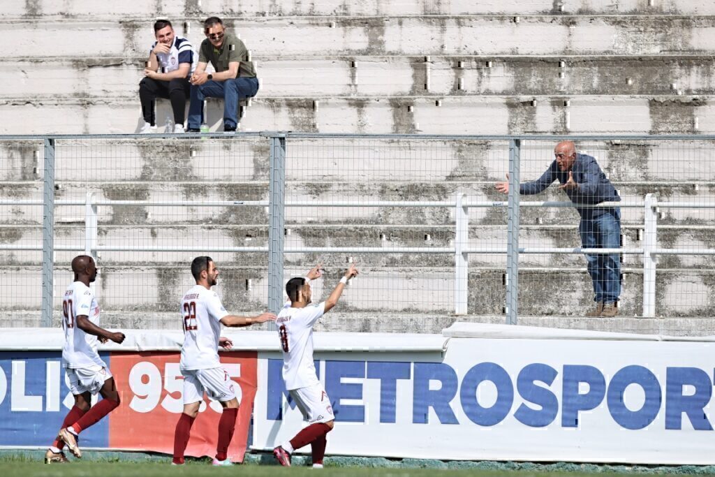 Πειθαρχική δίωξη στην ΠΑΕ ΑΕΛ – Τι αποφάσισε η ΕΠΟ