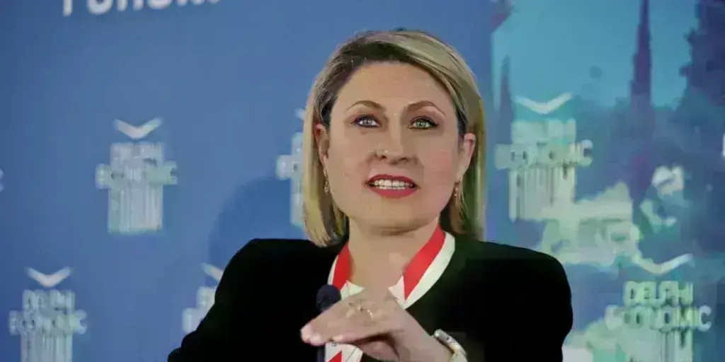 Πάτρα: Επίθεση με μπογιές στο γραφείο της βουλευτού Χριστίνας Αλεξοπούλου – Καταδικάζει η ΔΕΕΠ Αχαΐας