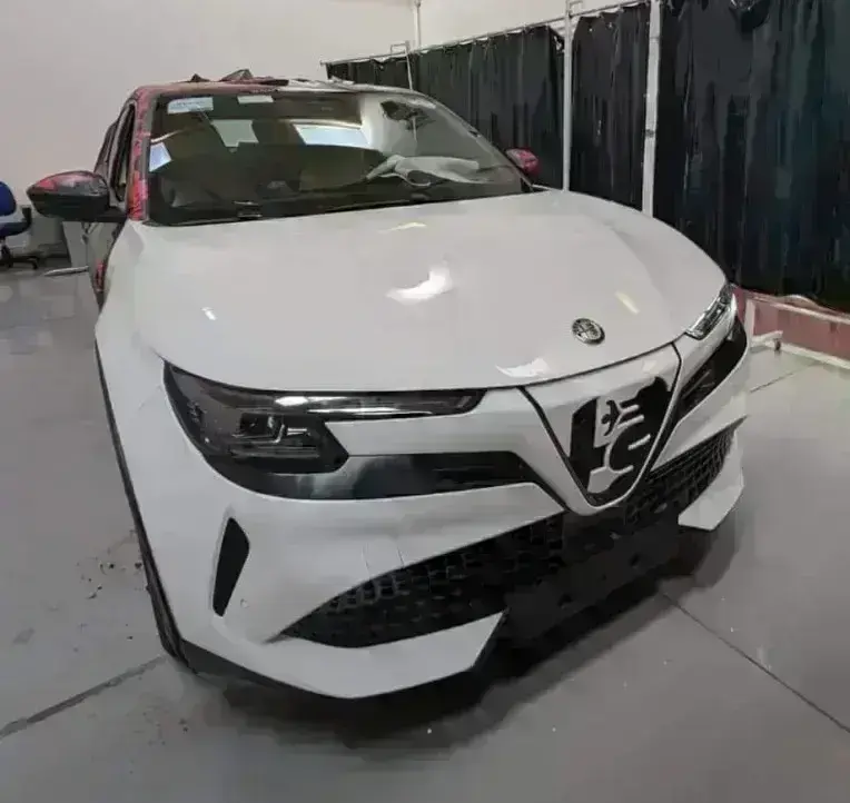 Είναι αυτή η Alfa Romeo Milano; – Διέρρευσαν φωτογραφίες