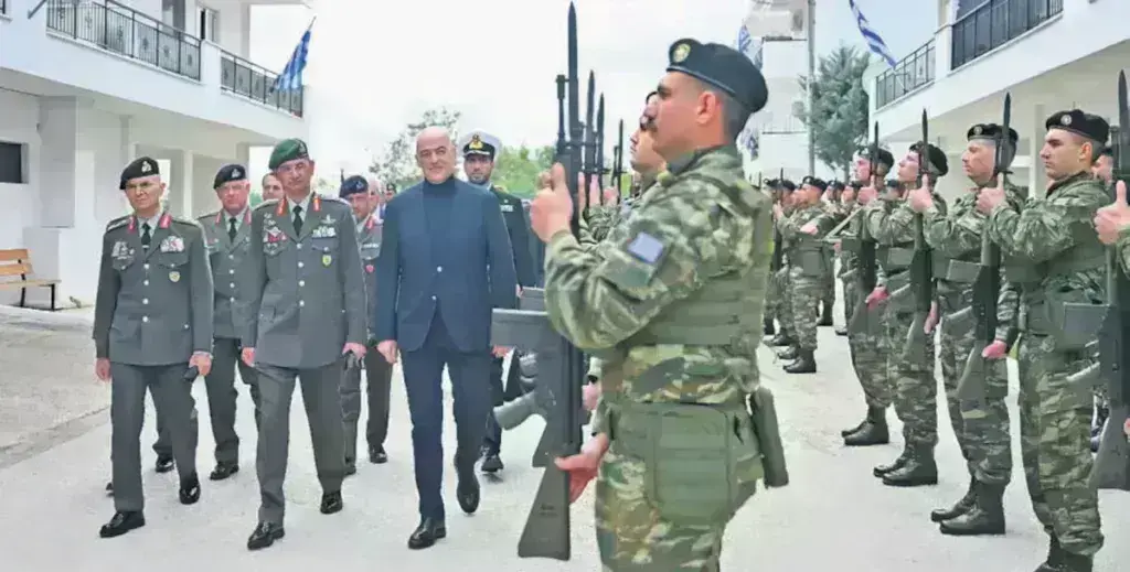 Νέα σπίτια για στρατιωτικούς, γιατρούς και εκπαιδευτικούς