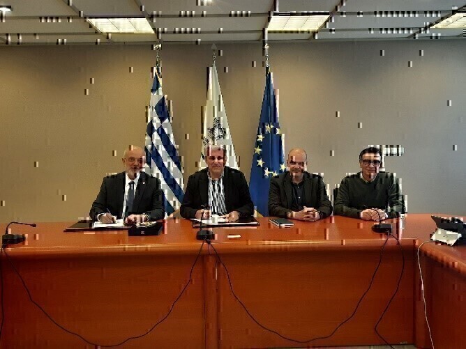 «Έπεσαν» οι υπογραφές για την DefencEduNet