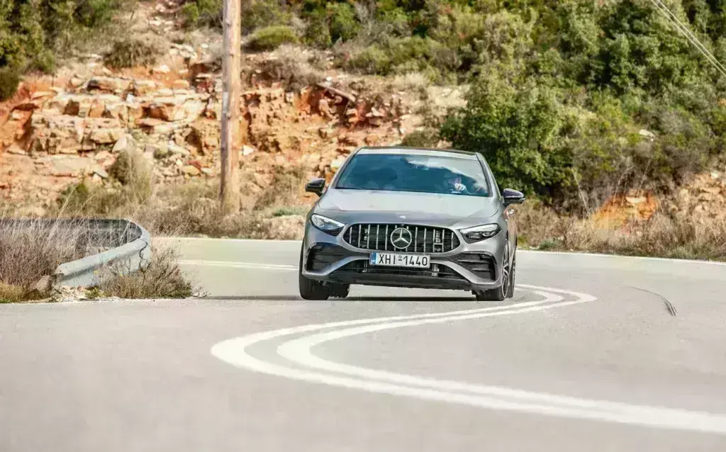 Δοκιμή Mercedes-AMG A35: Είναι μία «πραγματική» AMG;