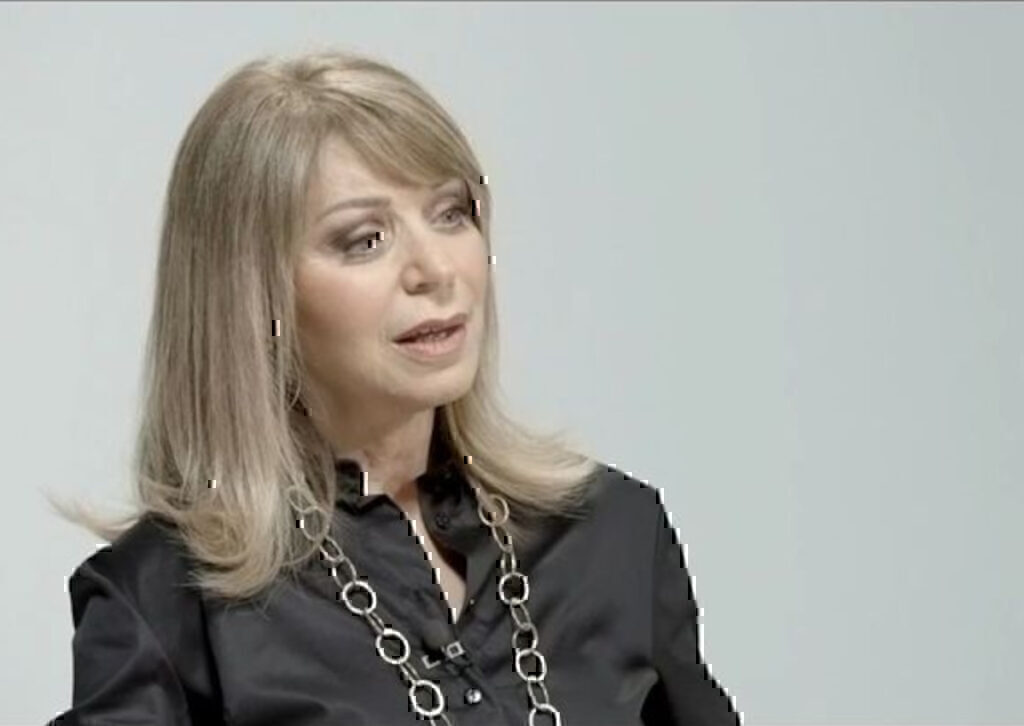 Έλλη Στάη: Θα γίνει για τρίτη φορά γιαγιά – Η αποκάλυψη on air