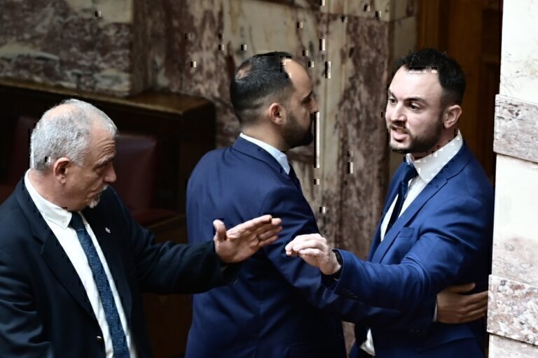 Την ενοχή του ανεξάρτητου βουλευτή Κωνσταντίνου Φλώρου για βιαιοπραγία σε βάρος του Βασίλη Γραμμένου ζήτησε ο εισαγγελέας