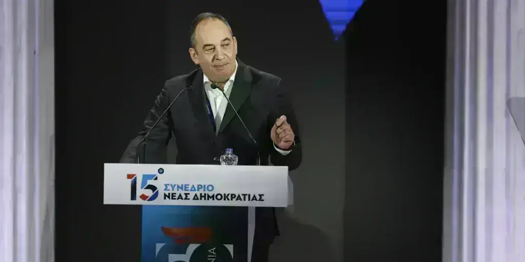 Πλακιωτάκης στο 15ο Συνέδριο της ΝΔ: Στις εκλογές του Ιουνίου ψηφίζουμε για την Ελλάδα στην Ευρώπη