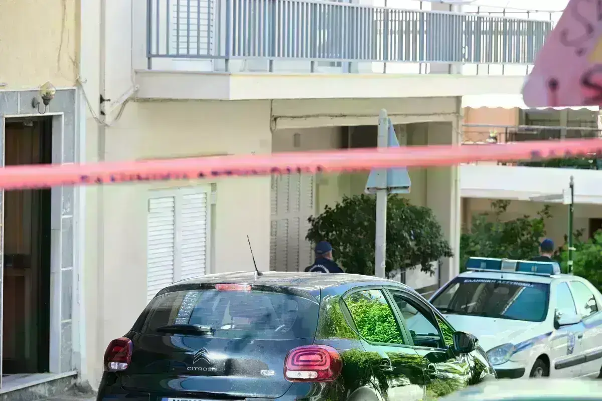 ΜΗΤΕΡΑ ΚΑΙ ΓΙΟΣ ΒΡΕΘΗΚΑΝ ΝΕΚΡΟΙ ΣΕ ΔΙΑΜΕΡΙΣΜΑ ΣΤΗΝ ΗΛΙΟΥΠΟΛΗ