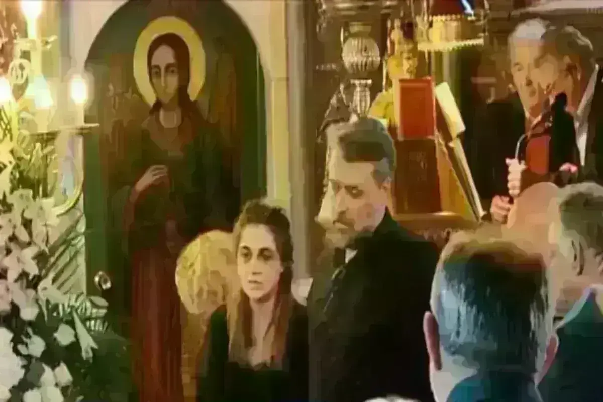 Γιάννης Καλλιάνος: Θρήνος στην κηδεία του πατέρα του - «Θα λάμψει η αλήθεια, να ανακουφιστεί η ψυχούλα του» [βίντεο]