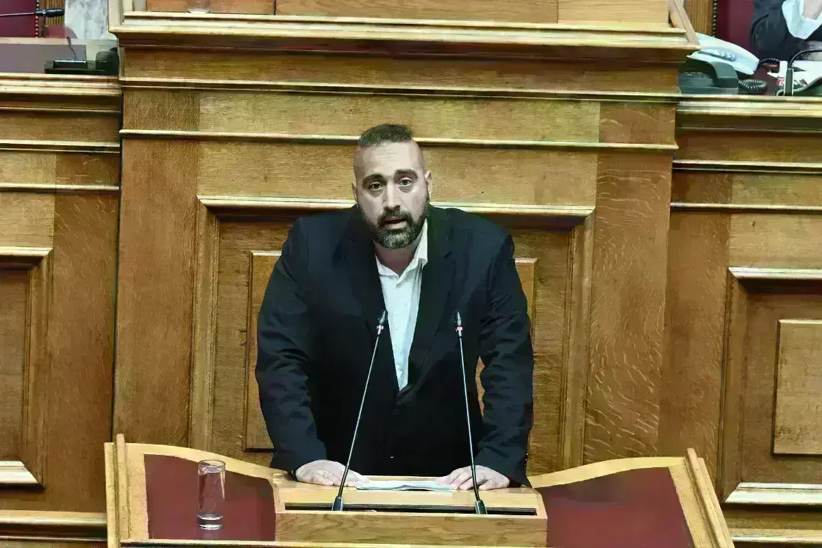 «Σπαρτιάτες»: Ανεξαρτητοποιήθηκε ο βουλευτής Γιώργος Μανούσος