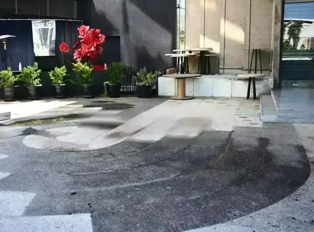 Φονικό στο Μαρούσι: Τρεις συλλήψεις για την αιματηρή συμπλοκή έξω από νυχτερινό κέντρο