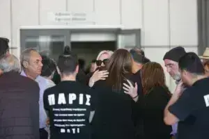 Δίκη για Μάτι: Ένωση Δικαστών και Εισαγγελέων απαντά στον θρήνο των συγγενών των θυμάτων - «Σε ένα Κράτος Δικαίου η Δικαιοσύνη δεν απονέμεται με όρους λαϊκισμού»