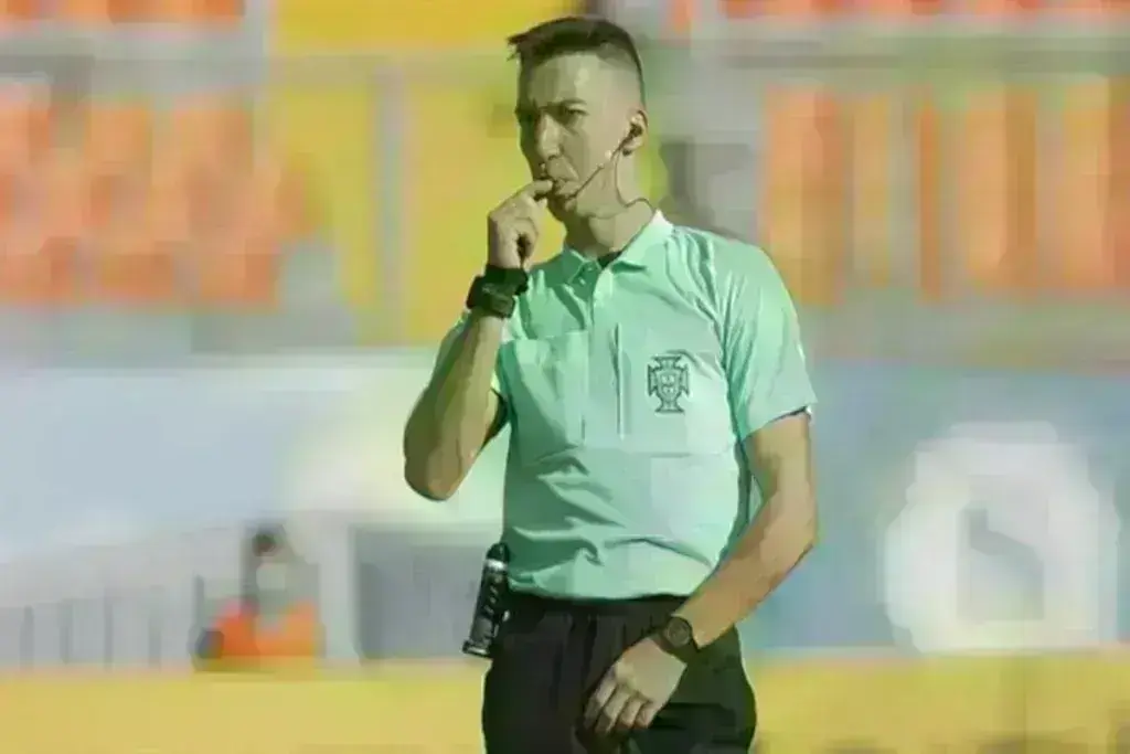 Ολυμπιακός-ΠΑΟΚ: Ο Νογκέιρα σφυρίζει στο Φάληρο – Οι διαιτητές στα υπόλοιπα παιχνίδια