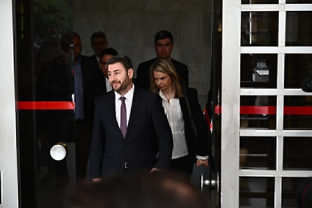 Νίκος Ανδρουλάκης: Στον Άρειο Πάγο για την τραγωδία των Τεμπών – «Εκείνο το βράδυ κάποιοι χάλκευαν τους διαλόγους»