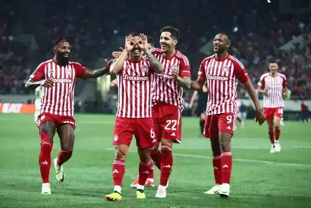 Ολυμπιακός-Φενέρμπαχτσε 3-0: Σεισμός στο Καραϊσκάκης, διαλύουν τους Τούρκους οι ερυθρόλευκοι – Τριάρ