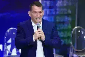 O Πύρρος Δήμας