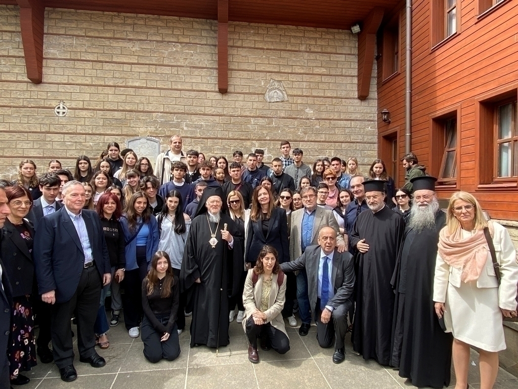Το 8ο Διεθνές Μαθητικό Συνέδριο Λογοτεχνίας «Γιάννης Ρίτσος. Ο Ποιητής της Ρωμιοσύνης» επέστρεψε στο σπίτι του, στην Πόλη και στο Ζωγράφειο
