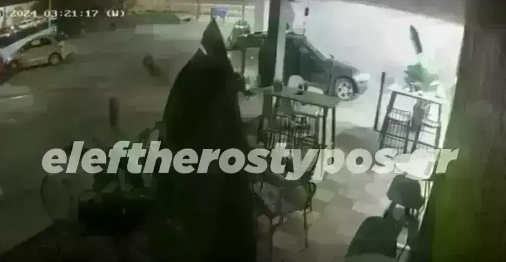 Βίντεο-ντοκουμέντα από την έκρηξη στο βενζινάδικο στον Πειραιά και την βόμβα σε κάβα στην Καλλιθέα