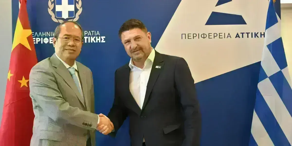 Συνάντηση εργασίας του Περιφερειάρχη Αττικής με τον πρέσβη της Λαϊκής Δημοκρατίας της Κίνας στην Ελλάδα