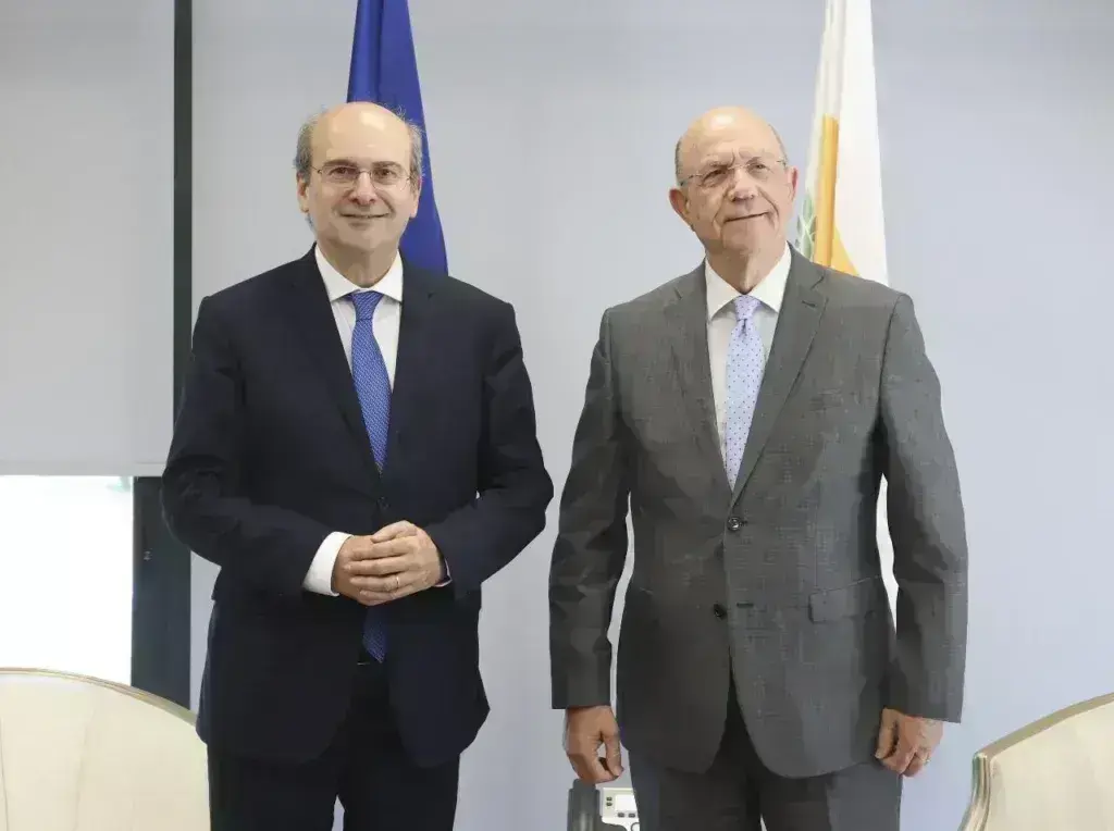 Χατζηδάκης: Ελλάδα και Κύπρος ξεπερνούν την οικονομική κρίση της τελευταίας δεκαετίας