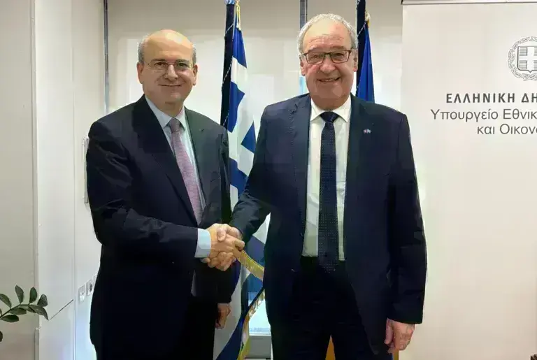 Χατζηδάκης: Σημαντικές επενδυτικές ευκαιρίες προσφέρει η ελληνική οικονομία