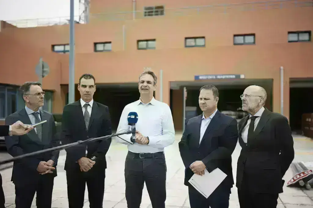 Μητσοτάκης στο «Αττικόν»: Δημιουργούμε ένα νέο ΕΣΥ που θα αντιμετωπίζει κάθε ιατρική ανάγκη όσο σοβαρή κι αν είναι