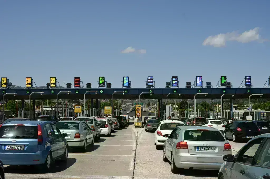 Πάσχα: Κορυφώνεται η επιστροφή των εκδρομέων – Που εντοπίζονται τα προβλήματα