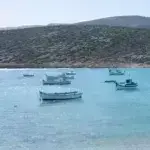 Le Monde: Καταπέλτης για την Ελλάδα- «Εγκαταλελειμμένοι οι κάτοικοι στην Αμοργό»